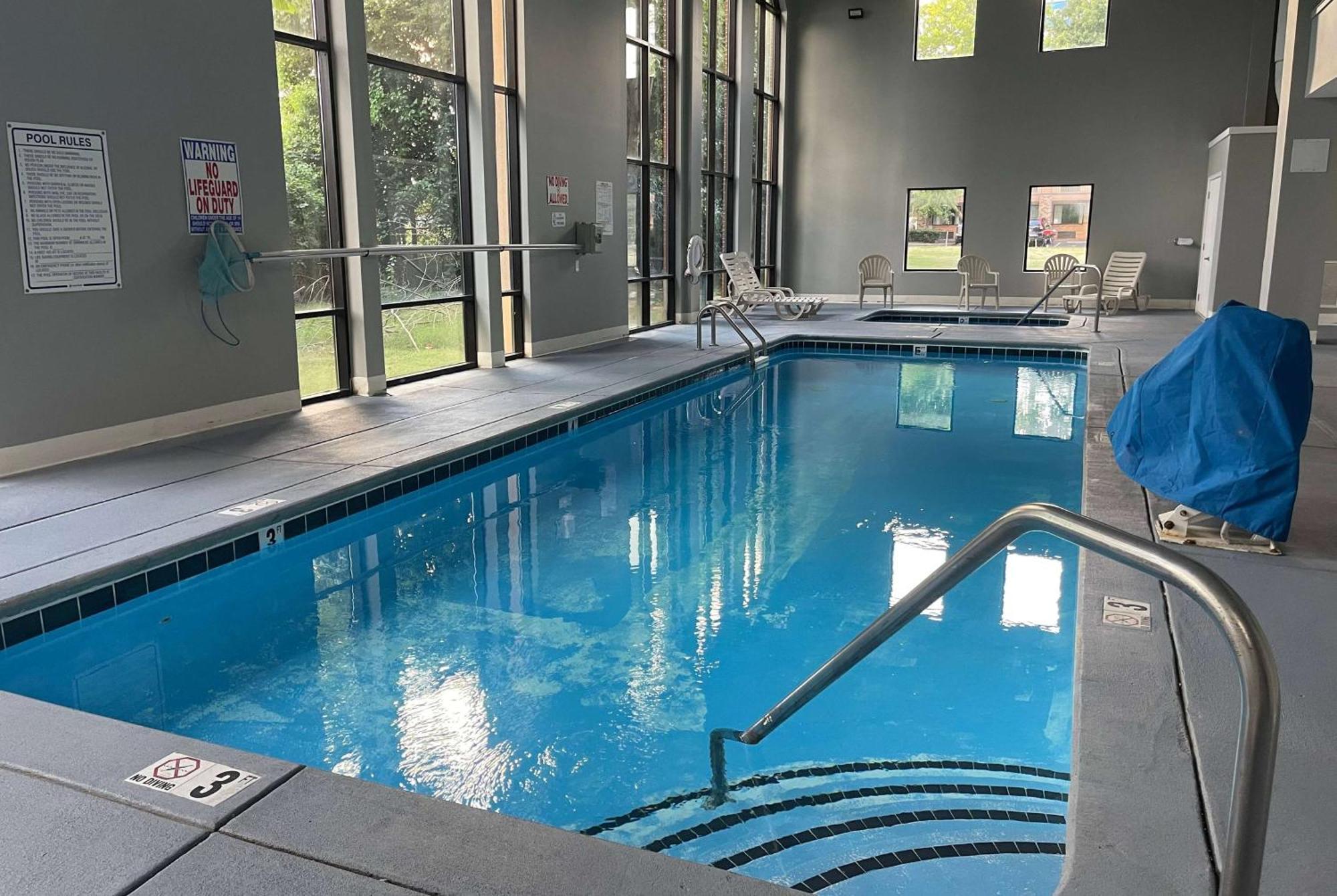 Days Inn & Suites By Wyndham Murfreesboro Εξωτερικό φωτογραφία
