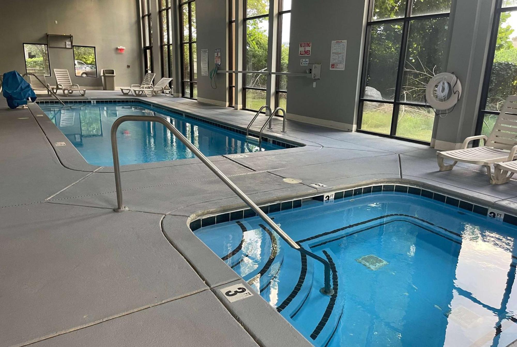 Days Inn & Suites By Wyndham Murfreesboro Εξωτερικό φωτογραφία