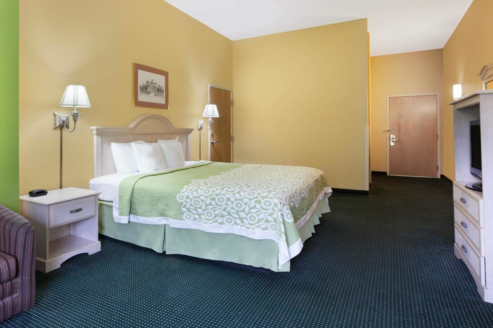 Days Inn & Suites By Wyndham Murfreesboro Εξωτερικό φωτογραφία