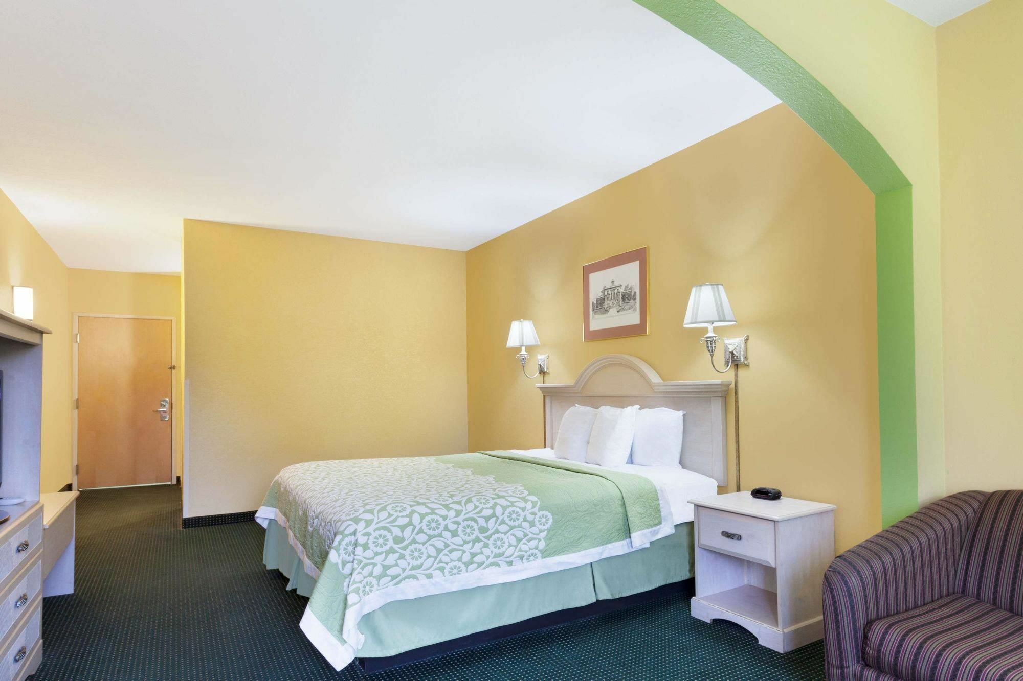 Days Inn & Suites By Wyndham Murfreesboro Εξωτερικό φωτογραφία