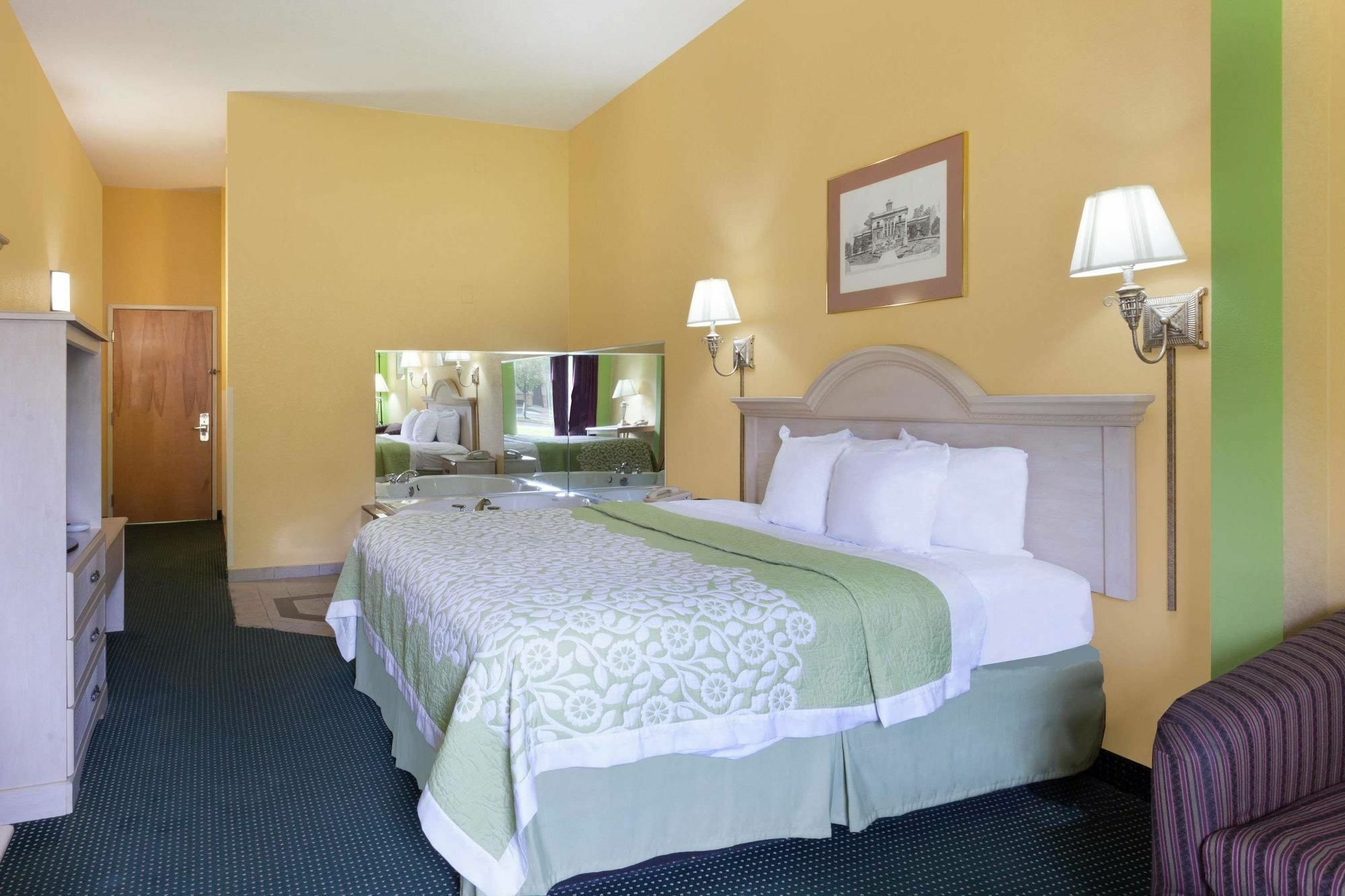 Days Inn & Suites By Wyndham Murfreesboro Εξωτερικό φωτογραφία